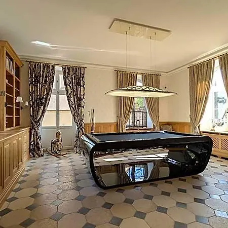Chateau De Berg Ξενοδοχείο *